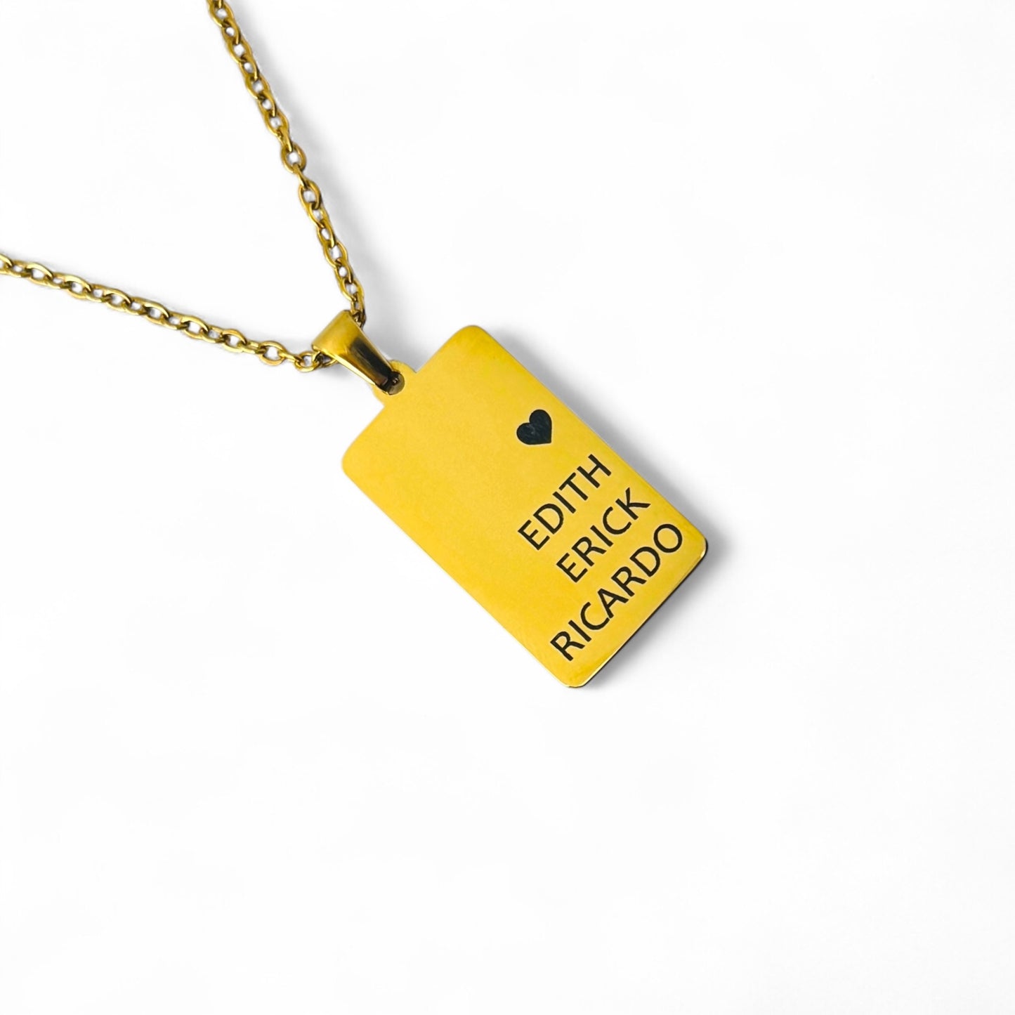 Collar personalizado con inicial - Cuadrado - Para Mamá.